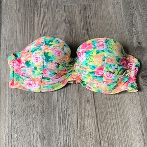 Strapless underwire bikini top